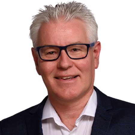 Gordon-Glennister-hire-influencer-marketing-speaker-book-at-agent-Great-British-Moderators Gordon-Glennister-hire-influencer-marketing-speaker-book-at-agent-Great-British-Moderators